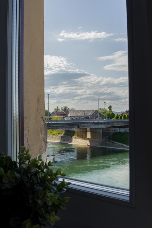 Cozy River View Apartment Karlovac Esterno foto